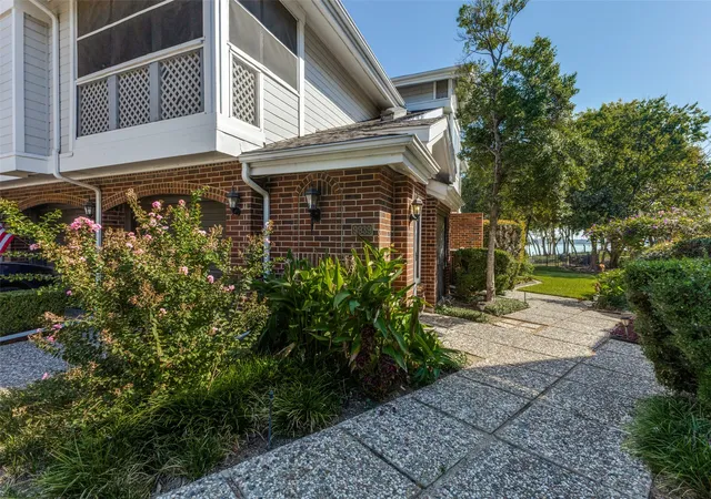Photo 2 of Condo for sale at 9939 Waterfront Trl, Rockwall, TX 75087 | MLS# 21267359 | Listing updated on 2026-07-26