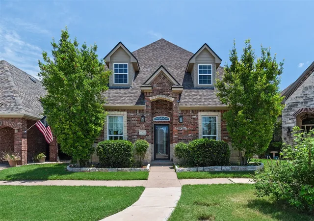Photo 1 of Single family home for sale at 3300 Fountain Wy, Granbury, TX 76049 | MLS# 21265470 | Listing updated on 2026-07-08