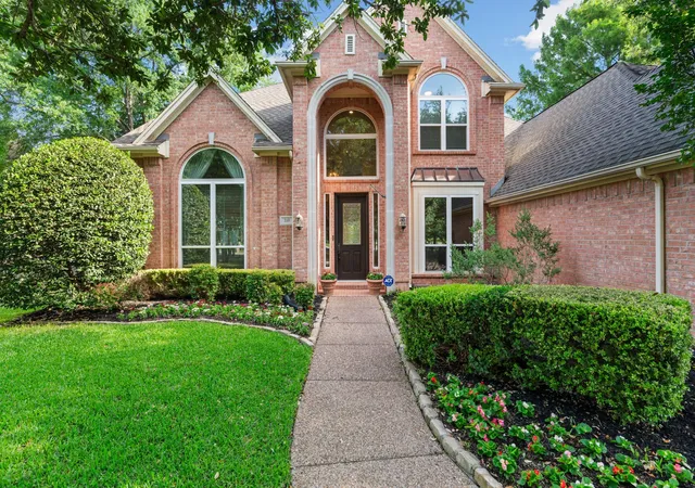 2nd image of 210 Highland Oaks Cir, Southlake, TX 76092 | MLS# 21265382