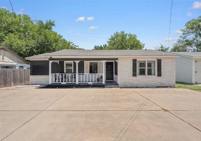 1st image of 3108 S 3rd St, Waco, TX 76706 | MLS# 21265969