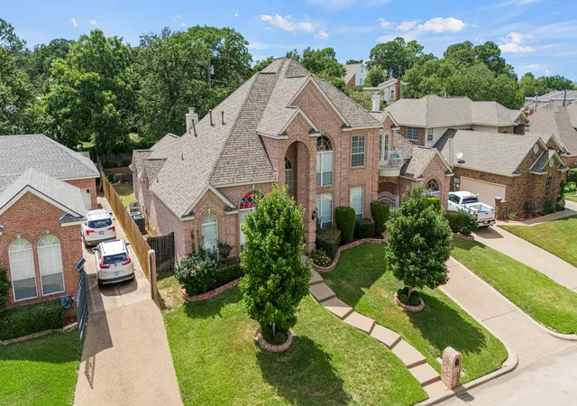 Photo 2 of Single family home for sale at 2308 Megan Wy, Arlington, TX 76016 | MLS# 21267478 | Listing updated on 2026-08-25