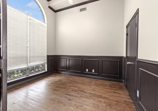 Photo 4 of Single family home for sale at 2308 Megan Wy, Arlington, TX 76016 | MLS# 21267478 | Listing updated on 2026-08-25