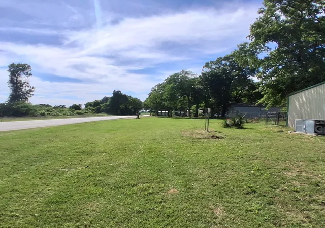 Homes for sale in Kingston, OK | 4023 Pages Paradise Ln, Kingston, OK 73439 | MLS# 21265253