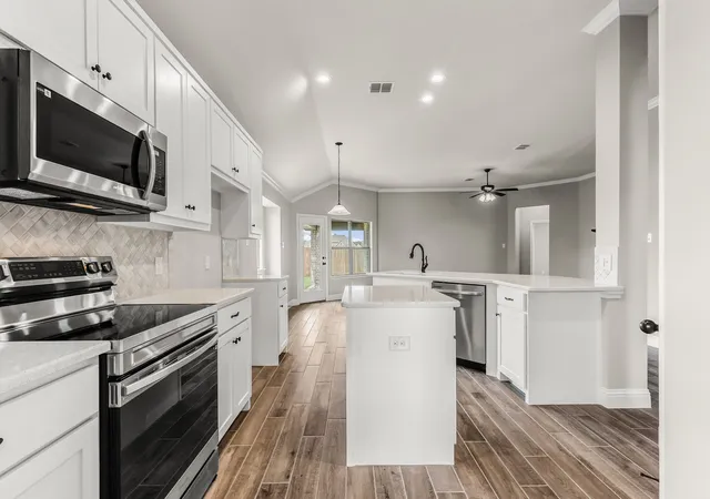 Photo 4 of Single family home for sale at 314 Pennington Rd, Nevada, TX 75173 | MLS# 21261995 | Listing updated on 2026-07-16