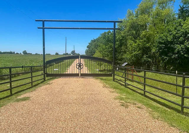 Photo 2 of Single family home for sale at 7899 County Road 623, Farmersville, TX 75442 | MLS# 21264054 | Listing updated on 2026-09-03