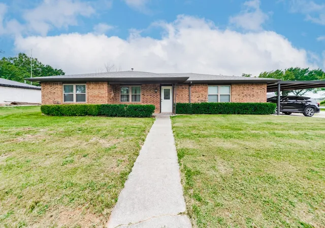 Homes for sale in Bowie, TX | 251 Alicia St, Bowie, TX 76230 | MLS# 21267620