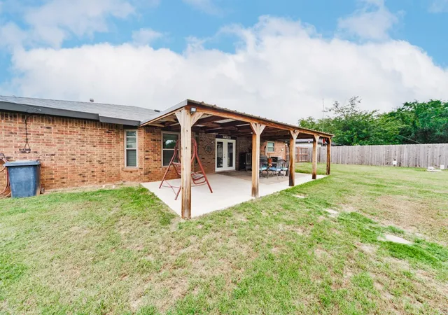 Homes for sale in Bowie, TX | 251 Alicia St, Bowie, TX 76230 | MLS# 21267620
