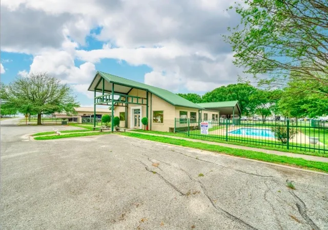 Photo 4 of Land for sale at Lot 21 Pelican Isle Dr, Kerens, TX 75144 | MLS# 21265555 | Listing updated on 2026-09-30