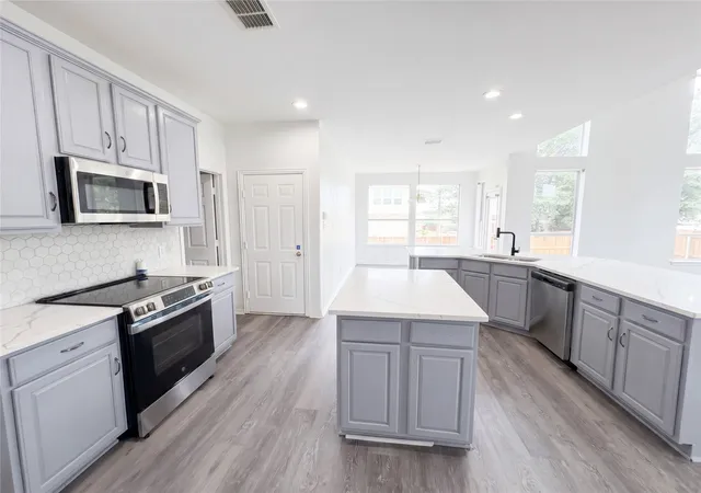 2nd image of 3853 Wintergreen Dr, Plano, TX 75074 | MLS# 21267649