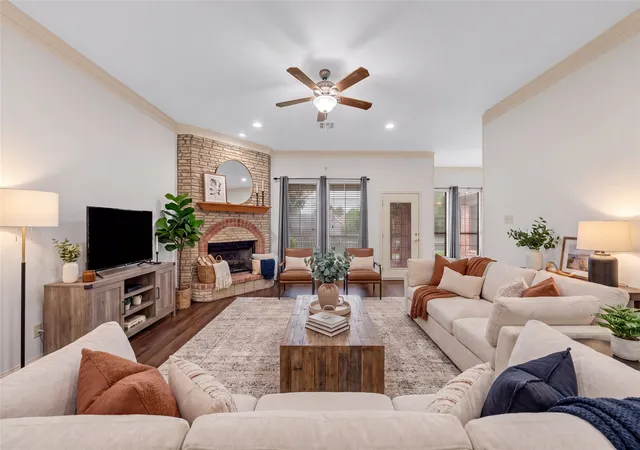 Photo 4 of Single family home for sale at 1305 Buffalo Pass, Woodway, TX 76712 | MLS# 21267562 | Listing updated on 2026-08-31
