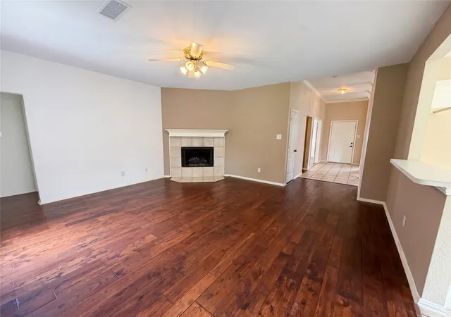Photo 3 of Sale Pending at 525 Hidden Oak Ln, Rockwall, TX 75087 | MLS# 21267857 | Listing updated on 2026-08-31