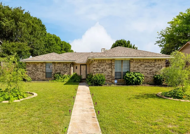 Photo 1 of Sale Pending at 1865 Juniper Ln, Lewisville, TX 75077 | MLS# 21266655 | Listing updated on 2026-10-02
