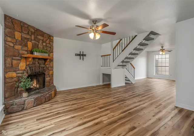 Photo 2 of Townhouse for sale at 10002 Georgetown Dr, Shreveport, LA 71115 | MLS# 21267545 | Listing updated on 2026-09-26