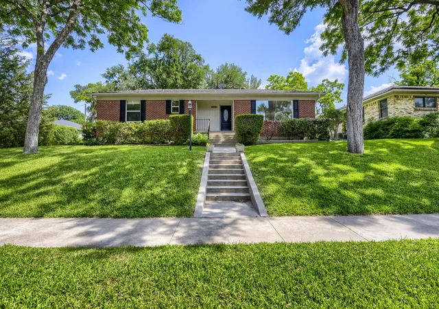 1st image of 11016 Lippitt Ave, Dallas, TX 75218 | MLS# 21264009