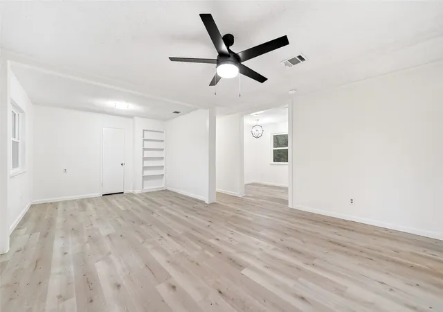 Photo 3 of Sale Pending at 2752 Private Road 2410, Quinlan, TX 75474 | MLS# 21267934 | Listing updated on 2026-07-07