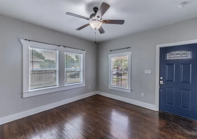 Homes for sale in Fort Worth, TX | 2714 26th St, Fort Worth, TX 76106 | MLS# 21265981