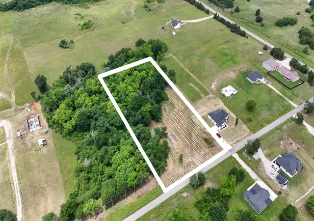 Photo 3 of Land for sale at 3164 County Road 1076, Celeste, TX 75423 | MLS# 21267927 | Listing updated on 2026-09-01