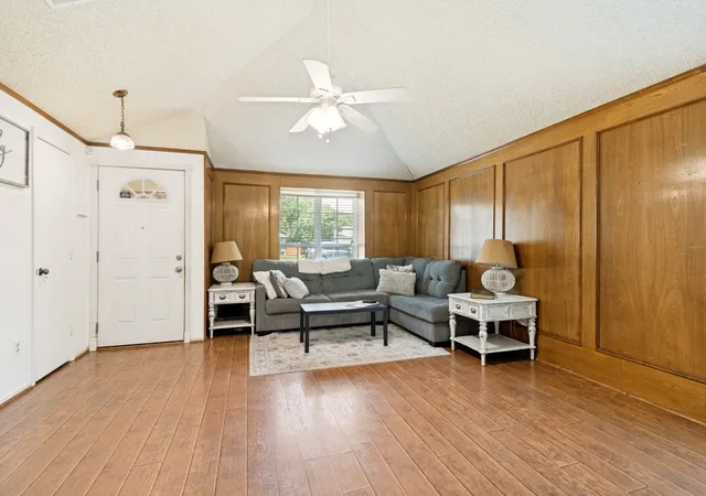 Photo 4 of Sale Pending at 7410 Jessica Wy, Rowlett, TX 75089 | MLS# 21267984 | Listing updated on 2026-07-27