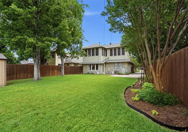 20th image of 2212 Hurley Ave, Fort Worth, TX 76110 | MLS# 21260652