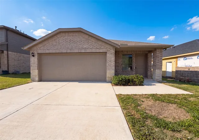 Single family home for sale at 13592 Gunsmoke Ln, Cresson, TX 76035 | MLS# 21268103