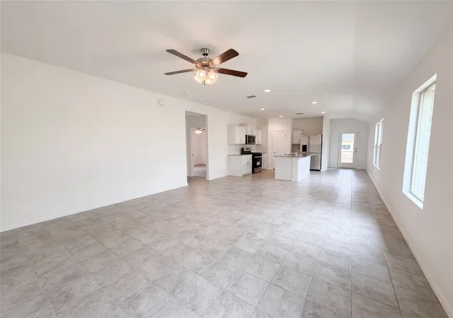 Photo 3 of Single family home for sale at 13592 Gunsmoke Ln, Cresson, TX 76035 | MLS# 21268103 | Listing updated on 2026-10-08