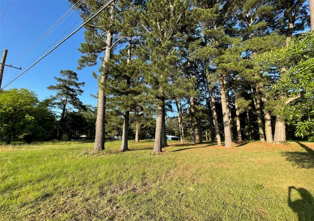 1st image of 601 Cemetery Road Nw, Springhill, LA 71075 | MLS# 21267888