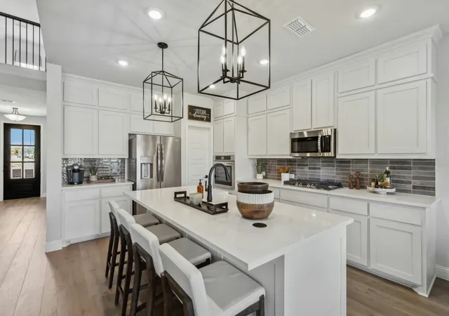 Homes for sale in Midlothian, TX | 708 Auburn Ave, Midlothian, TX 76065 | MLS# 21268173