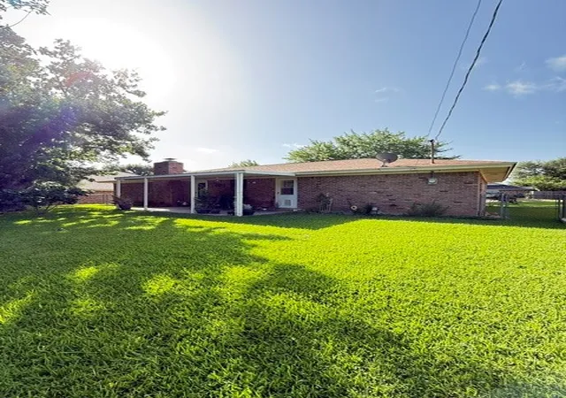 Homes for sale in Stephenville, TX | 301 Bluebonnet St, Stephenville, TX 76401 | MLS# 21268110