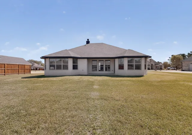 Photo 36 of Sale Pending at 906 Maxine Dr, Athens, TX 75751 | MLS# 21245319 | Listing updated on 2026-08-30