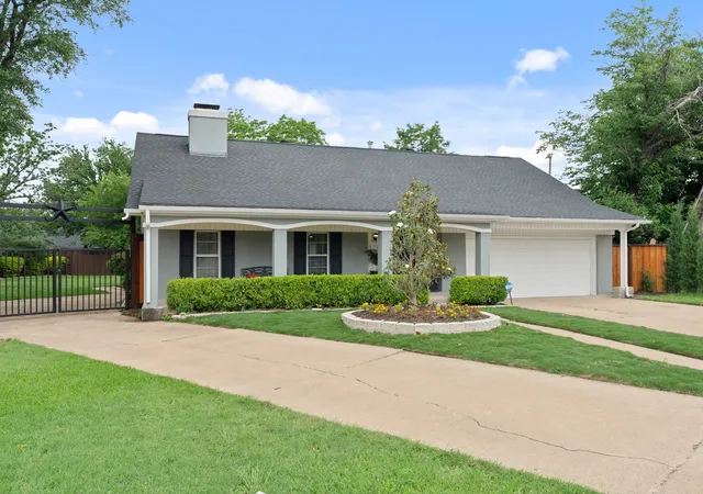 3rd image of 1109 Hadrian Ct, Irving, TX 75062 | MLS# 21268244