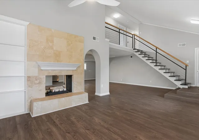 5th image of 1109 Hadrian Ct, Irving, TX 75062 | MLS# 21268244