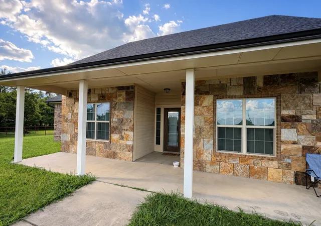 Photo 3 of Sale Pending at 310 Pumping Jack Rd, Sherman, TX 75092 | MLS# 21268074 | Listing updated on 2026-07-21