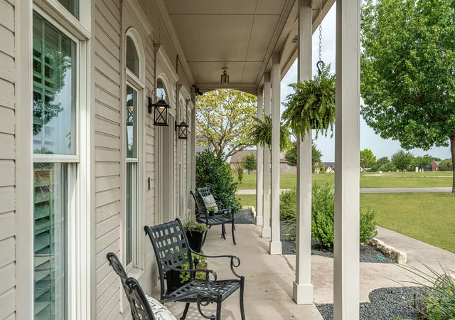 Photo 4 of Single family home for sale at 15 Brookhollow Cir, Melissa, TX 75454 | MLS# 21267902 | Listing updated on 2026-10-08