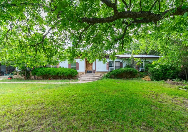 Homes for sale in Clyde, TX | 509 Rusk St, Clyde, TX 79510 | MLS# 21266730