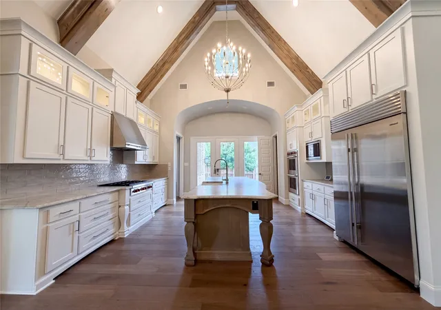 Photo 2 of Mansion for sale at 820 Hawk Wood Ln, Prosper, TX 75078 | MLS# 21268468 | Listing updated on 2026-10-01