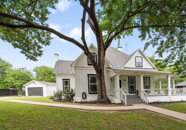 Homes for sale in Kemp, TX | 503 E 13th St, Kemp, TX 75143 | MLS# 21267637