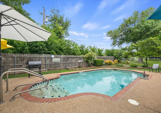 Photo 2 of Single family home for sale at 3411 Kenwood Wy, Garland, TX 75041 | MLS# 21267118 | Listing updated on 2026-08-17