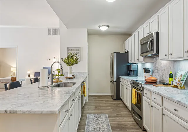 Homes for sale in Dallas, TX | 2305 Worthington St, Dallas, TX 75204