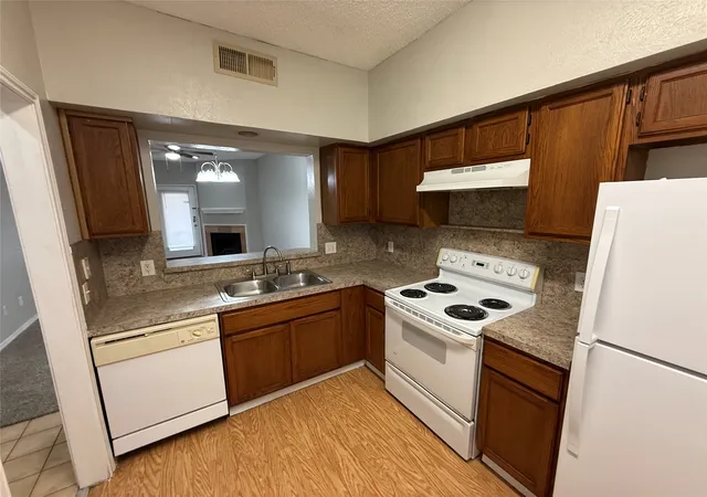 Photo 3 of Condo for sale at 9601 Forest Ln #414, Dallas, TX 75243 | MLS# 21268646 | Listing updated on 2026-07-15
