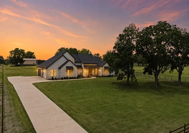 Photo 1 of Single family home for sale at 1406 Kara Trl, Van Alstyne, TX 75495 | MLS# 21267955 | Listing updated on 2026-10-07