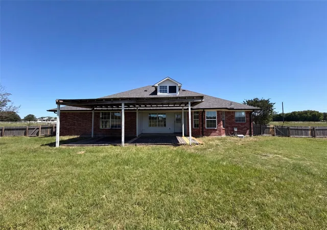 Photo 4 of Single family home for sale at 3499 Fm-1564, Greenville, TX 75402 | MLS# 21268590 | Listing updated on 2026-09-24