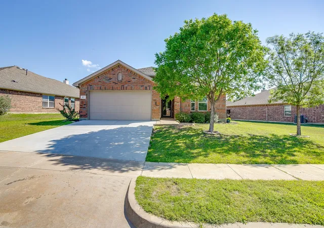 Photo 1 of Sale Pending at 377 Coral Vine Ln, Burleson, TX 76028 | MLS# 21268691 | Listing updated on 2026-07-23
