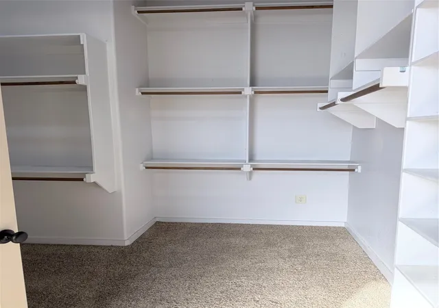 Listing Photo 4 - Condo for sale in building located at 11351 Hilltop Rd, Argyle, TX 76226 - Unit #11