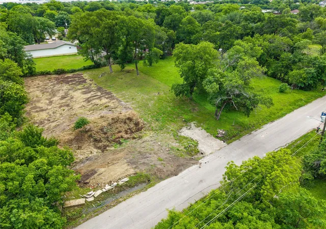 Photo 1 of Land for sale at 2434 Tallyho Ln, Dallas, TX 75212 | MLS# 21266923 | Listing updated on 2026-07-22
