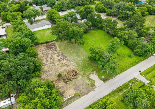 Photo 2 of Land for sale at 2434 Tallyho Ln, Dallas, TX 75212 | MLS# 21266923 | Listing updated on 2026-07-22