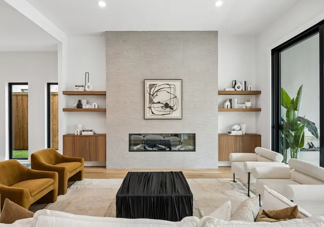 Photo 3 of Single family home for sale at 6231 Mccommas Blvd, Dallas, TX 75214 | MLS# 21268119 | Listing updated on 2026-08-25