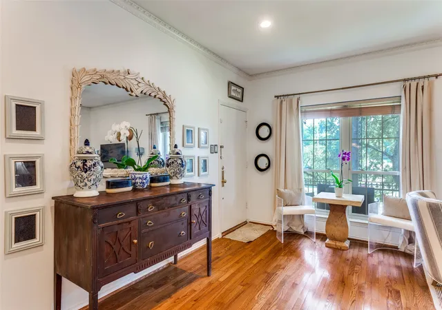 Photo 3 of Condo for sale at 4312 Bellaire Dr S #204, Fort Worth, TX 76109 | MLS# 21248666 | Listing updated on 2026-07-10