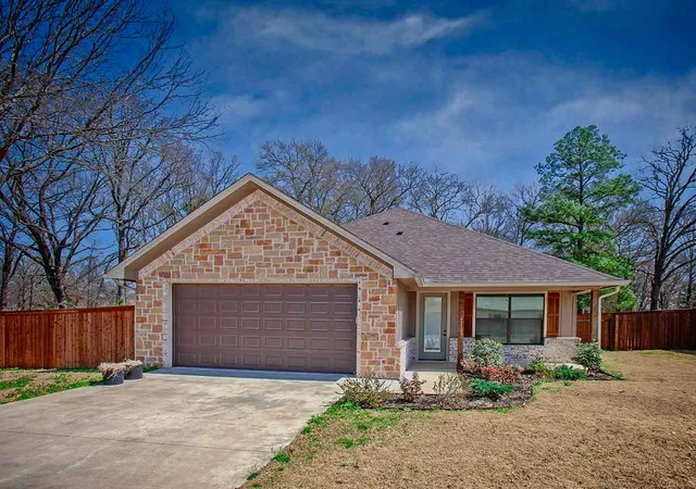 Homes for sale in Emory, TX | 111 Oak St, Emory, TX 75440 | MLS# 21268871