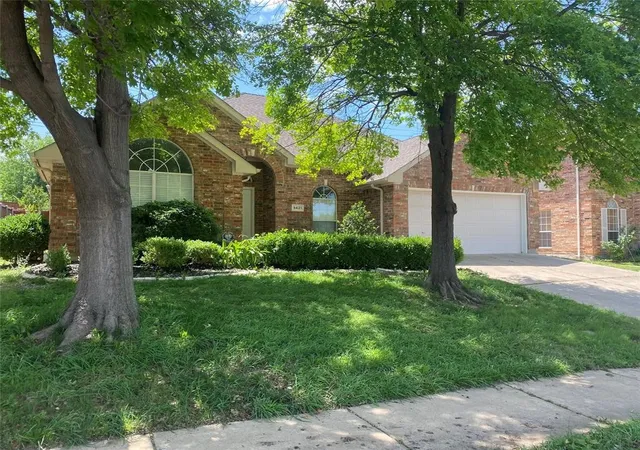 Homes for sale in Irving, TX | 9421 Vista, Irving, TX 75063 | MLS# 21263441