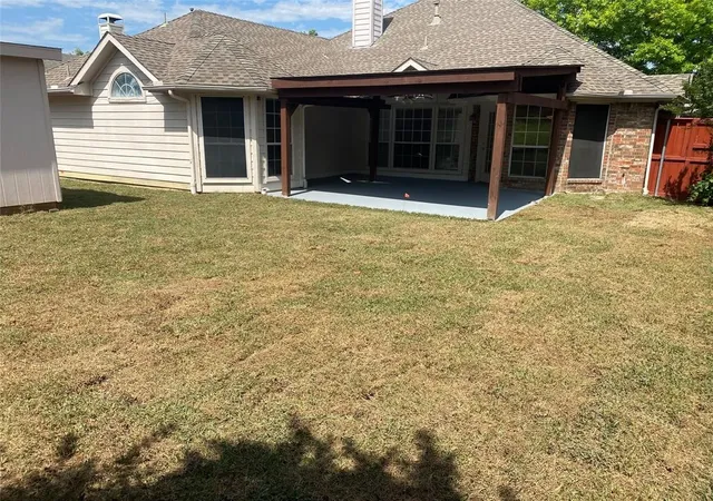 Homes for sale in Irving, TX | 9421 Vista, Irving, TX 75063 | MLS# 21263441